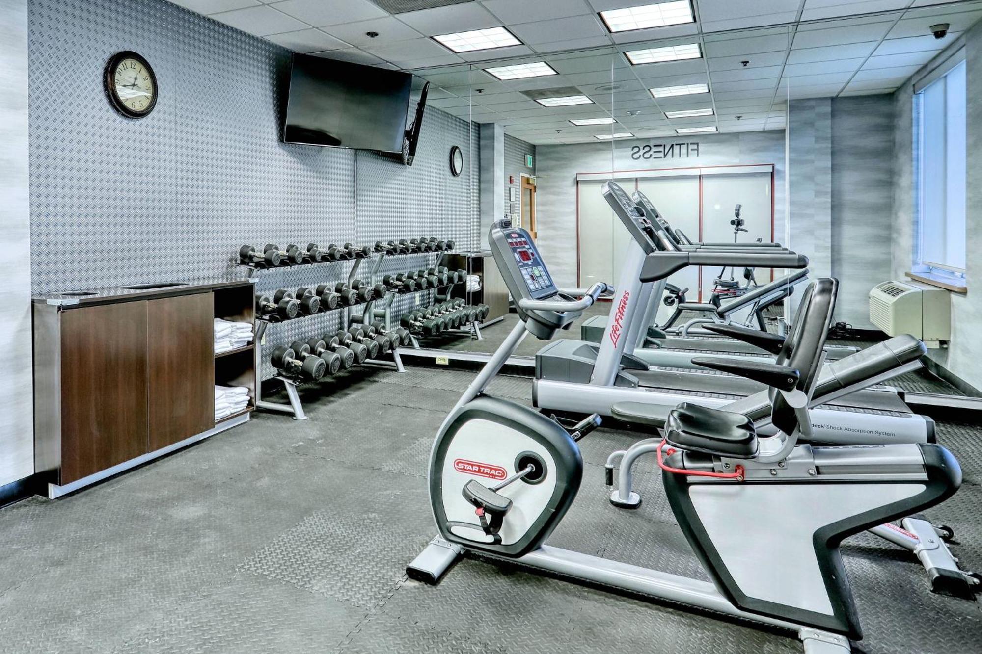 Fairfield Inn & Suites Woodbridge Avenel Esterno foto