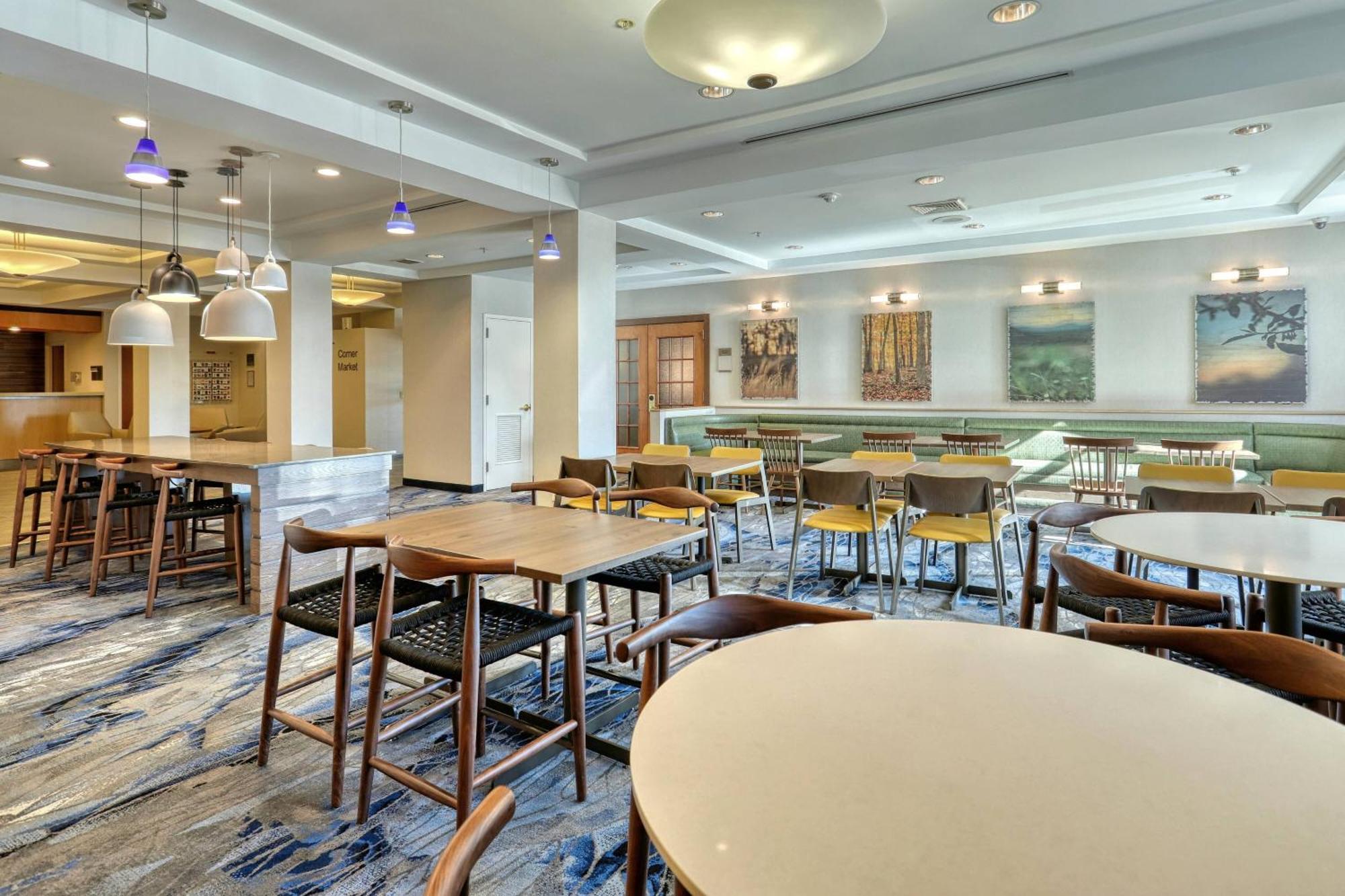 Fairfield Inn & Suites Woodbridge Avenel Esterno foto