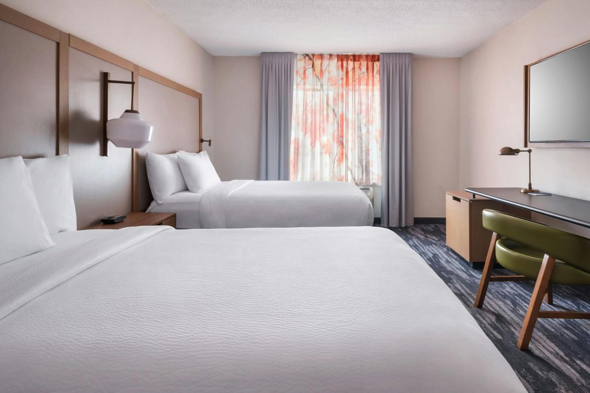 Fairfield Inn & Suites Woodbridge Avenel Esterno foto